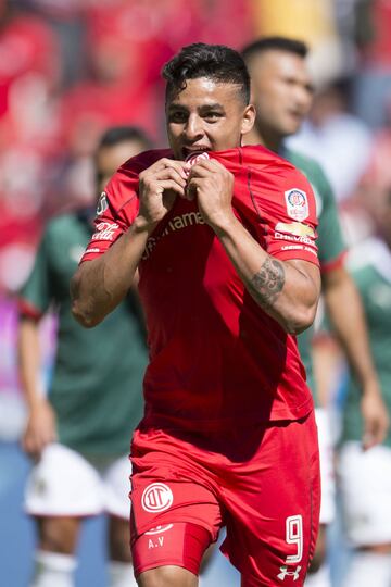 De los jóvenes con menos reflectores del Fútbol Mexicano pero que muestra mayor rendimiento en la cancha. Lleva dos torneos como titular en Toluca y se ha convertido en el referente de ataque de su club a su corta edad.