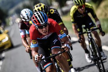 Bob Jungels lidera un grupo de seis.