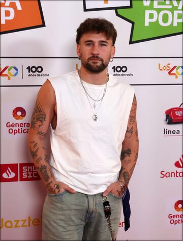 Dani Fern¨¢ndez en la alfombra roja.