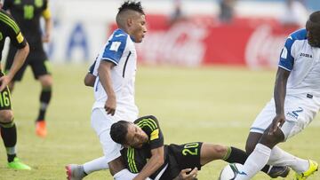 Javier Aquino, feliz por el regreso de Luis Garrido a las canchas