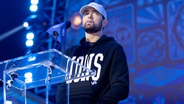 Eminem anuncia que será abuelo con un jersey de Detroit Lions