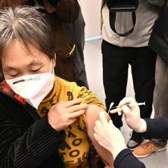 China se desespera por la escasez de medicamentos contra la COVID