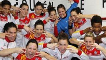 <b>CON GANAS DE MÁS. </b>Buena parte del grupo que se colgó el bronce en verano se reúne de nuevo para intentar no bajarse del podio. Ya preparan sus pinturas de guerra.