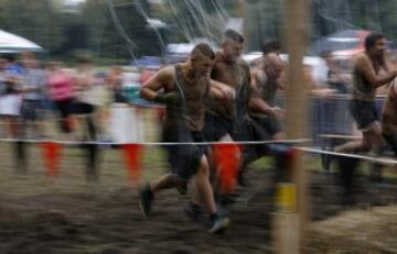 Barro y obstáculos en la Tough Mudder