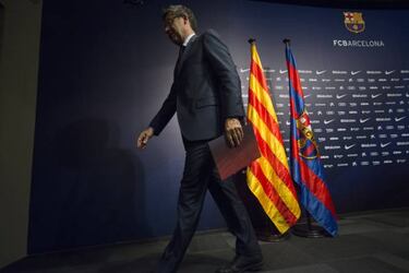 Barcelona: economist warns members could lose control of club after Goldman-Sachs deal