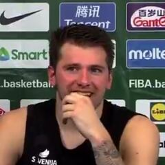 Tiene anécdota para años: locura total lo que le pasó a Doncic en sala de prensa