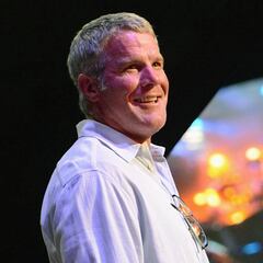 Did Brett Favre’s charity funnel funds to his former school, University of Southern Mississippi?