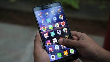 As¨ª es la gigantesca pantalla del Xiaomi Mi Max 3, ?en qu¨¦ bolsillo cabr¨¢?