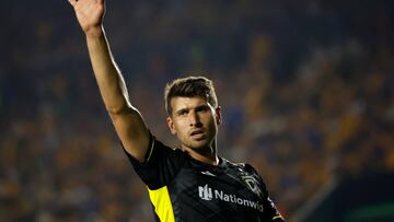 Soccer Football - CONCACAF Champions Cup - Quarter-Final - Second Leg - Tigres UANL v Columbus Crew - Estadio Universitario, Monterrey, Mexico - April 9, 2024 Columbus Crew's Yevhen Cheberko REUTERS/Daniel Becerril