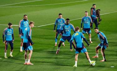 Álex Baena, Borja Iglesias, Dean Huijsen, Yeremy Pino, Samu Omorodion, Pablo Barrios, Alejandro Grimaldo y Mikel Merino.