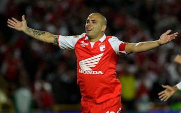 Omar Pérez celebra un gol a Millonarios en 2013.