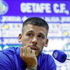 Carles Pérez contesta a Benítez: “Valen más los hechos que las palabras”