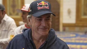 Carlos Sainz, antes de la rueda de prensa de cara al Dakar 2020.