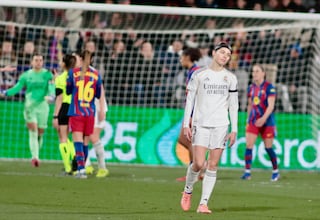 Bruun, sin prisa pero sin pausa... y con protección craneal