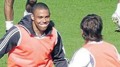 Ronie, convocado por la baja de Van Nistelrooy