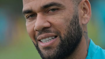 Dani Alves left out of Barcelona's Europa League squad list