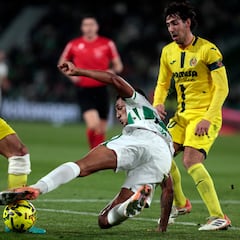 Aprobados y suspensos del Elche: el fortín salta por los aires