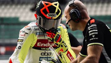 Di Giannantonio con la Ducati durante los test de pretemporada de MotoGP en Malasia.