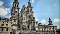 Los hoteles en Santiago cerca de la Catedral son los m&aacute;s demandados por quienes quieren disfrutar de este monumento y sus alrededores