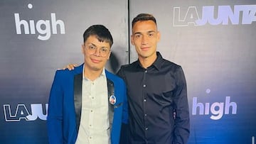 Jugó en dos selecciones y es una de las figuras del líder del fútbol chileno: “Soy un jugador otaku”