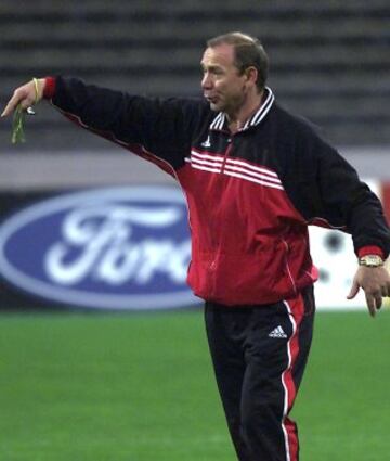 Oleg Romantsev es famoso por durar s¨®lo un d¨ªa y medio como entrenador del Deportivo de la Coru?a en la pretemporada de la temporada 1991/1992.