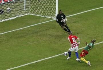 0-1. Ivica Olic anota el primer tanto.