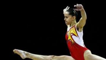 <b>BARRA DE EQUILIBRIOS. </b>La española Silvia Colussi en acción.