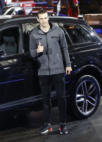 'Christian Dior Denim Flow' as Madrid squad attend Audi event