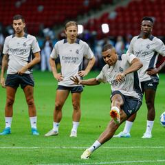 ¿En qué posición jugará Mbappé en el Real Madrid?