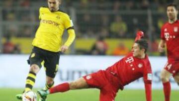 Gündogan, centrocampista del Borussia Dortmund, durante un partido contra el Bayern Munich.