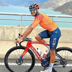 Brandon Rivera renueva su contrato con INEOS