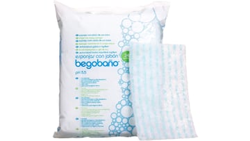 Esponja jabonosa desechable disponible en Amazon.