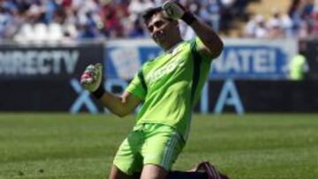 Johnny Herrera respondió de forma particular a los dichos de Barroso.