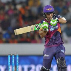 Faf Du Plessis out of IPL with broken finger