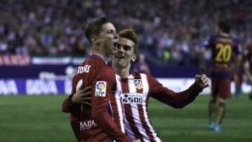 Esta es la foto de la celebración del gol que Torres le hizo al Barça en la jornada 3ª de Liga. Fue su primero esta temporada, su número 98 con el Atlético. La jugada la inició Griezmann.