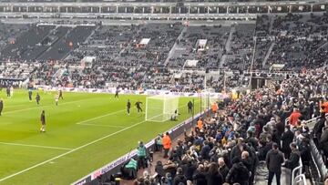 La hinchada del Newcastle molestando a Cristiano: él no se pudo contener