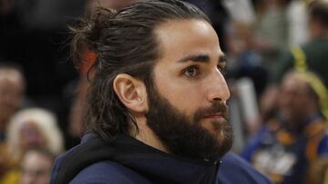 GFX02. SALT LAKE CITY (EE.UU.), 30/03/2018.- Ricky Rubio de Utah Jazz reacciona hoy, viernes 30 de marzo de 2018, durante un partido de la NBA, entre los Utah Jazz y los Memphis Grizzlies, en el Energy Solutions Arena, en Salt Lake City (EE.UU.). EFE/George Frey