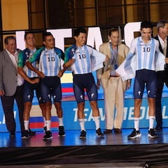 Superman López y Óscar Sevilla, líderes del Medellín en San Juan