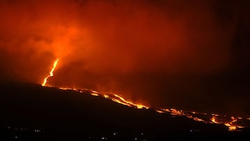 Vista del Cumbre Vieja, a 12 de diciembre de 2021, en La Palma, Santa Cruz de la Palma, Tenerife, Canarias (Espa&ntilde;a). Desde que el pasado s&aacute;bado colapsara la cara norte del cono volc&aacute;nico de Cumbre Vieja, en La Palma, se ha incrementad