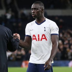 Lo que empieza aprender Davinson Sánchez de Mourinho