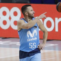Barea, tras su debut con el Estu: "Fue interesante, aprendí mucho"