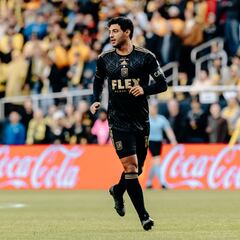 LAFC está en conversaciones para renovar a Carlos Vela