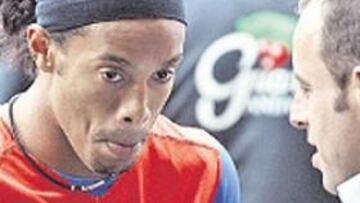 <b>EL OTRO CRACK. </b>Rosell, amigo de Ronaldinho, puede ser clave.