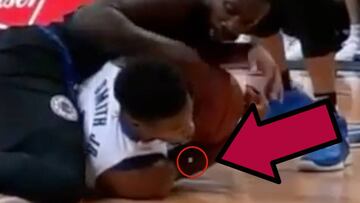 El momento del que habla toda la NBA: Dennis Smith Jr. escupiendo su propio diente
