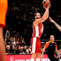 Sergio Rodríguez dirige el estreno del Armani en Europa