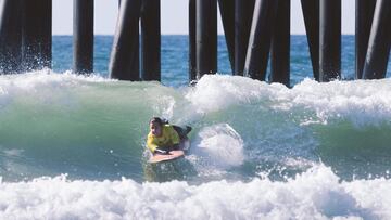 Sarah Almagro, campeona de España de parasurfing.