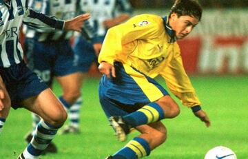 La única experiencia europea del recordado goleador nacional la vivió en Las Palmas de España, club en el que soló actuó unos meses en 1999.
