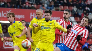 20/01/22 PARTIDO COPA DEL REY
SPORTING DE GIJON - CADIZ
BORJA Y RIVERA CON VARIOS CONTRARIOS EN UN CORNER EL PASADO PARTIDO DE COPA