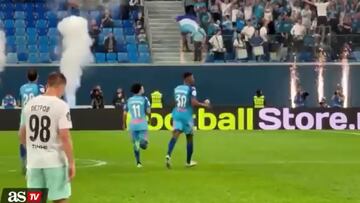 Mateo Cassierra llegó a 13 goles en la temporada con Zenit.