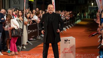 El cantante Miguel Bosé posa en la Alfombra Naranja para la presentación de la producción ‘Bosé Renacido’ de Movistar Plus+, en la XV edición del Festival de Televisión FesTVal de Vitoria, a 5 de septiembre de 2023, en Vitoria- Gasteiz, Álava, País Vasco (España). El FesTVal de Vitoria-Gasteiz 2023, reúne a todos los profesionales de la televisión con el público en la capital de Euskadi desde hoy, hasta el próximo sábado, 9 de septiembre. Durante el evento, se presenta programas con un gran impacto en la televisión española y, además cuenta con la puesta en escena de la mítica Alfombra Naranja y con un merecido homenaje a Iñaki Gabilondo, quien será investido como el presidente de Honor del FesTVal.
05 SEPTIEMBRE 2023;FESTVAL;MOVISTAR;TELEVISIÓN;PRODUCCIÓN;PÚBLICO;HONOR;FESTIVAL
Iñaki Berasaluce / Europa Press
05/09/2023